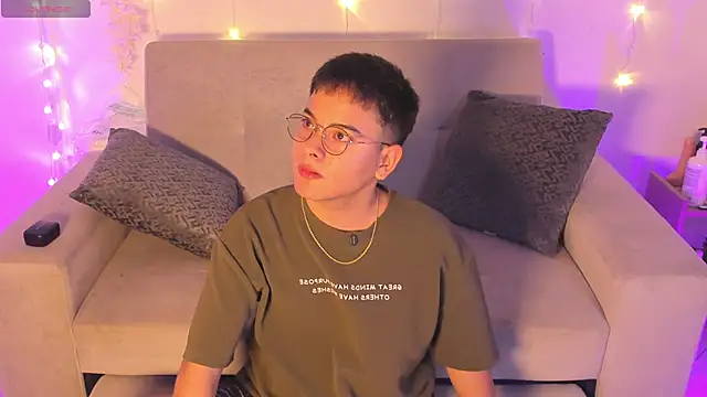 Young Ben online show from May 28, 11:46 pm