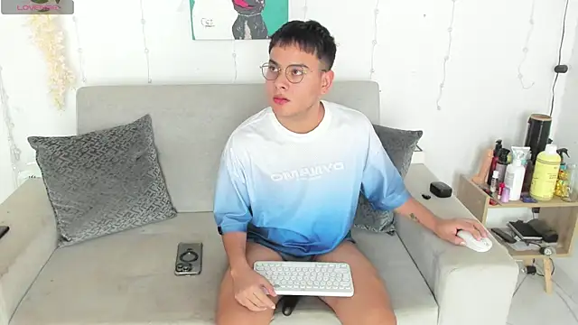 Young Ben online show from June 6, 7:40 pm