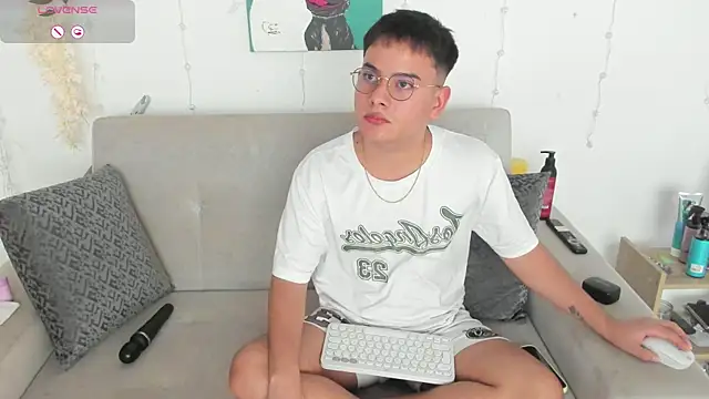 Young Ben online show from July 6, 8:55 pm