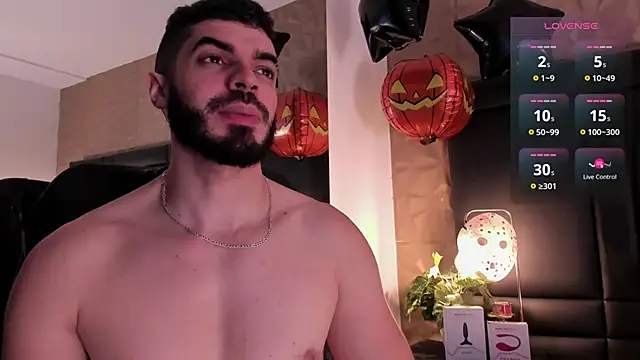 AxelThompson  online show from October 27, 11:25 am