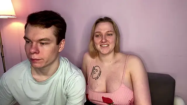 julielourens online show from May 7, 6:52 am