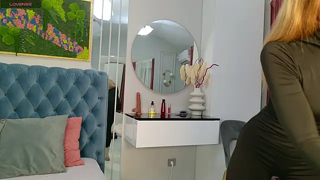 SiennaPierce online show from January 14, 5:13 am