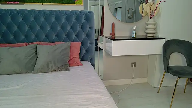 SiennaPierce online show from February 25, 5:28 am