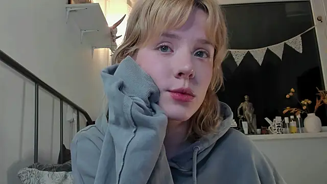  CuteAsFuck  online show from January 17, 5:27 pm