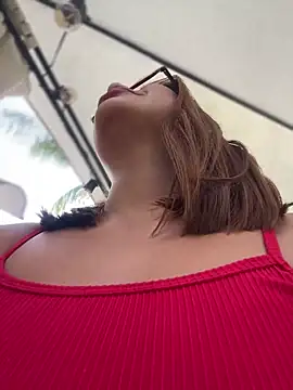 sara calderon online show from February 7, 1:26 pm