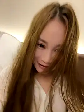 Snapshot of uulove521 chatting on December 18, 6:03 pm uulove521 online show from December 18, 6:03 pm