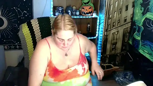 Kinky Witch online show from May 1, 4:55 pm