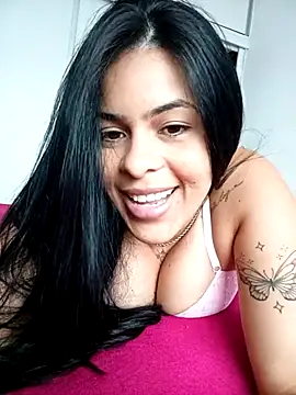 Snapshot of OliverMel chatting on October 21, 7:25 pm OliverMel online show from October 21, 7:25 pm