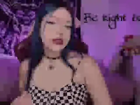 Snapshot of revenmiller_ chatting on October 10, 1:21 pm revenmiller online show from October 10, 1:21 pm