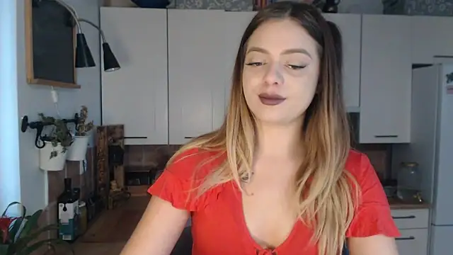 Snapshot of BuffyxLUST chatting on December 2, 8:08 am BuffyxLUST online show from December 2, 8:08 am