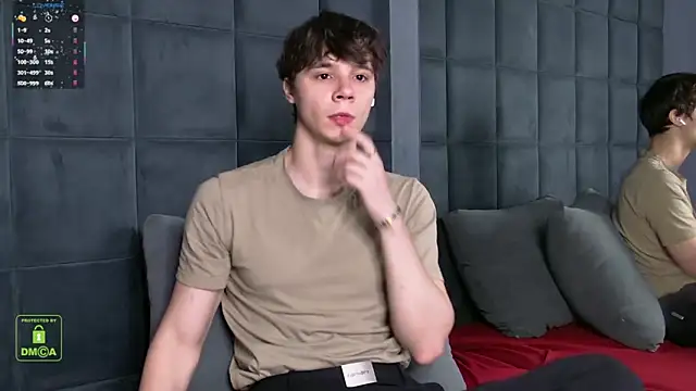 Snapshot of AnthonyHall chatting on November 20, 4:23 am AnthonyHall online show from November 20, 4:23 am