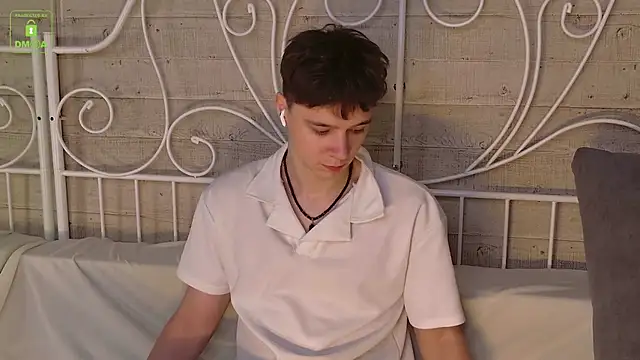 Snapshot of AnthonyHall chatting on November 30, 4:38 am AnthonyHall online show from November 30, 4:38 am