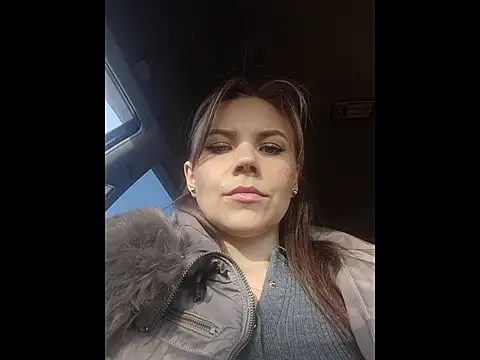 YOURLIKAA online show from December 3, 4:42 am