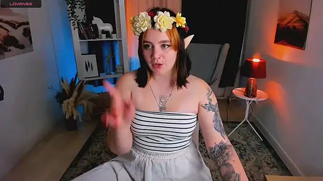 lunaalli online show from September 18, 5:15 pm