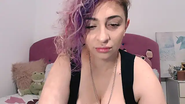 Snapshot of AAARUNY chatting on November 3, 12:39 pm AAARUNY online show from November 3, 12:39 pm