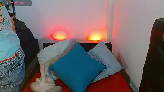 KrystalAdams online show from September 18, 12:51 pm