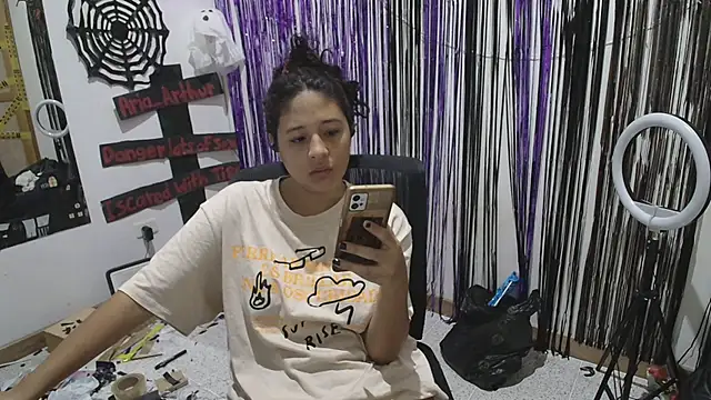 Aria Arthur online show from October 14, 9:43 am