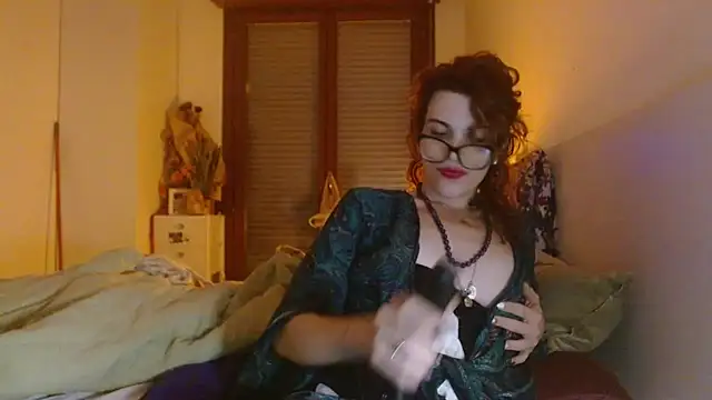 refem9 online show from November 3, 5:25 pm