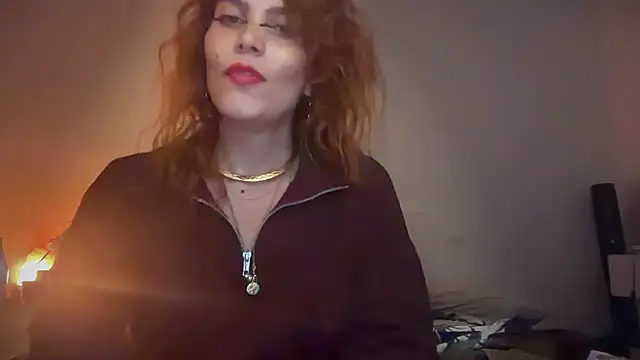Snapshot of refem9 chatting on May 20, 8:26 pm refem9 online show from May 20, 8:26 pm