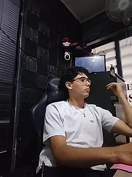 jacobs shelby online show from February 24, 10:52 pm