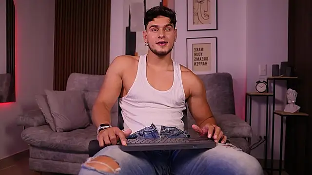 DaviesBrown online show from October 11, 8:29 pm