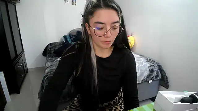 Snapshot of Came-II chatting on September 22, 1:57 pm Came-II online show from September 22, 1:57 pm