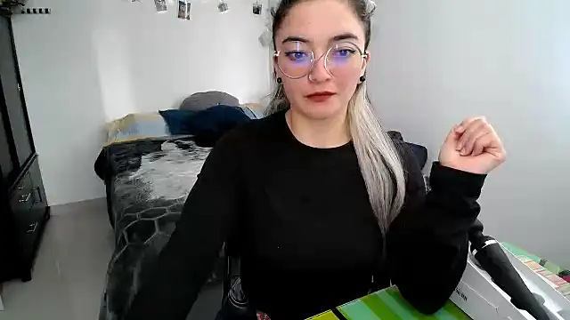 Snapshot of Came-II chatting on September 29, 4:01 pm Came-II online show from September 29, 4:01 pm