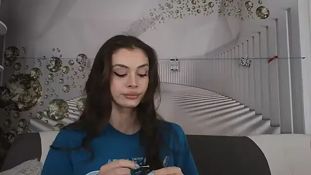 Snapshot of EvoletteLouLou chatting on September 22, 1:57 pm EvoletteLouLou online show from September 22, 1:57 pm