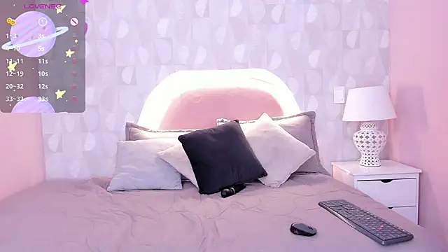 Snapshot of isabella_milf_ chatting on July 18, 7:17 pm isabella milf online show from July 18, 7:17 pm
