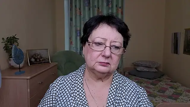 Margo Moll online show from December 5, 7:39 am