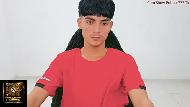Snapshot of Thommy_cute chatting on May 29, 11:25 pm Thommy cute online show from May 29, 11:25 pm