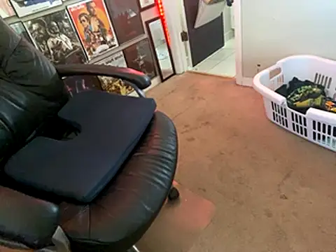 lilthicky352 online show from November 7, 4:18 pm