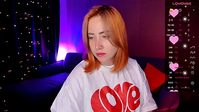 Snapshot of deboramoore chatting on May 6, 1:57 am deboramoore online show from May 6, 1:57 am
