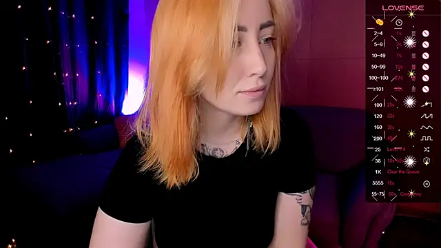 Snapshot of deboramoore chatting on June 12, 2:10 am deboramoore online show from June 12, 2:10 am