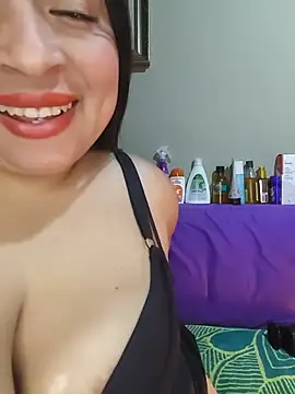 Snapshot of kathy9522 chatting on May 28, 4:21 am kathy9522 online show from May 28, 4:21 am