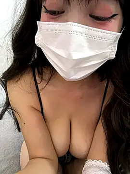 Snapshot of cute-yay chatting on November 28, 3:42 am cute-yay online show from November 28, 3:42 am