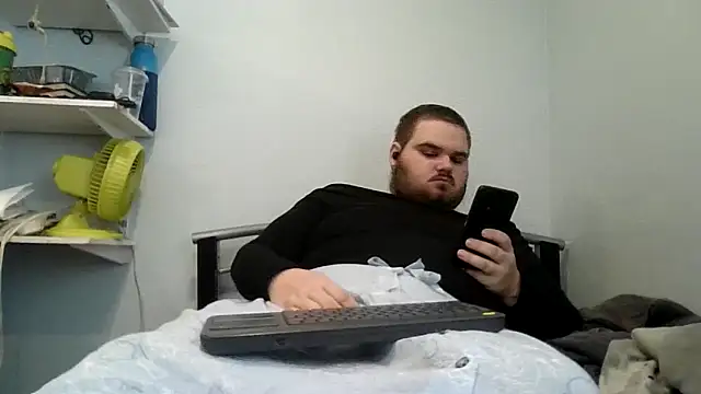 alexthe9t online show from December 4, 7:44 pm