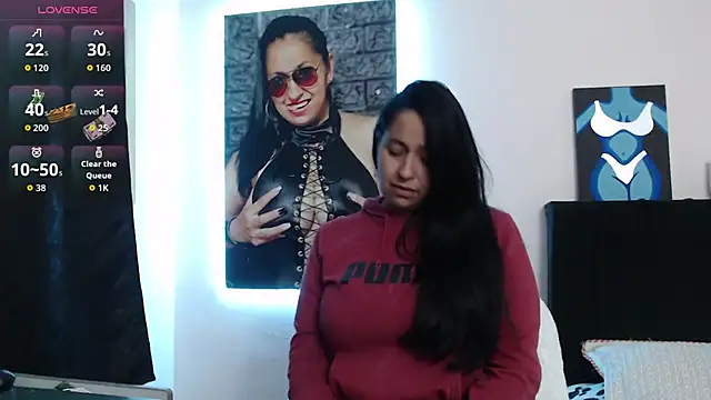 Snapshot of holydeath_1 chatting on October 24, 11:12 pm holydeath 1 online show from October 24, 11:12 pm