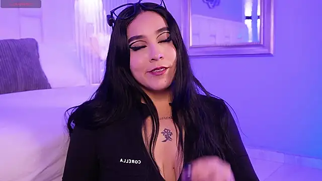 KatlynRous online show from July 27, 7:43 pm