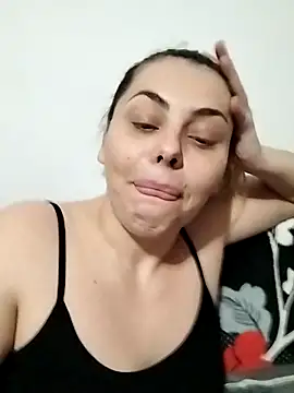 Snapshot of LarisseBelle chatting on February 26, 5:56 pm LarisseBelle online show from February 26, 5:56 pm