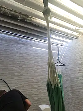 Snapshot of lilobaby chatting on December 21, 6:37 pm lilobaby online show from December 21, 6:37 pm