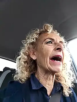 clarabell4 online show from March 6, 7:49 am