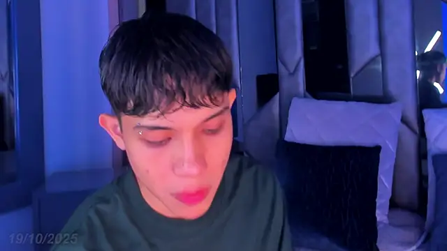 Sebax Young online show from October 19, 7:58 pm