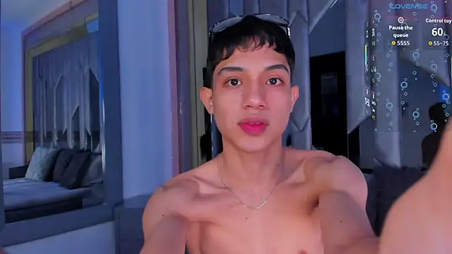 Snapshot of Sebax_Young chatting on July 5, 8:05 pm Sebax Young online show from July 5, 8:05 pm