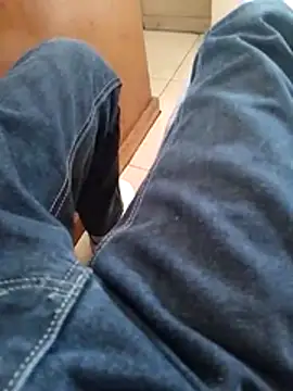 Snapshot of 92donis chatting on October 23, 1:32 pm 92donis online show from October 23, 1:32 pm