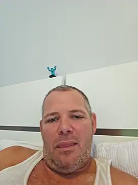 cubanitofeliz40 online show from February 11, 2:11 pm