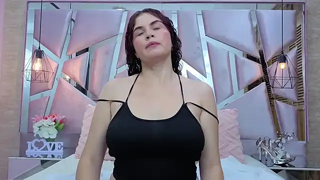 ThaliaCross online show from April 30, 7:42 pm