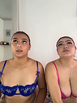 nicolexxaleja online show from May 1, 1:59 pm