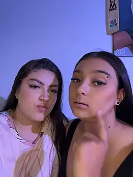 nicolexxaleja online show from June 4, 9:43 pm