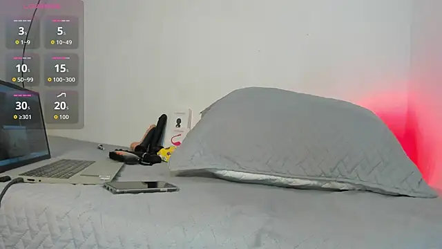 hot boy 04 online show from December 2, 2:34 pm